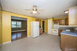 1235 Greenmar Dr, Fenton, MO 63026 - Photo 11