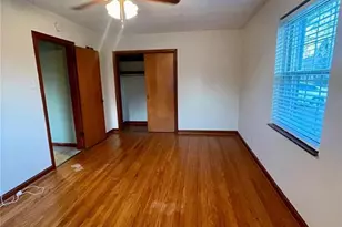 8501 Grantshire Ln, Saint Louis, MO 63123 - Photo 9