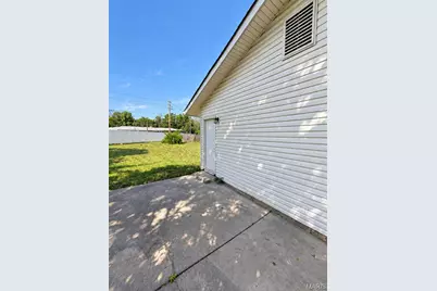 6005 Shillington Lane, Saint Louis, MO 63134 - Photo 11