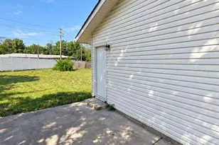 6005 Shillington Ln, Saint Louis, MO 63134 - Photo 11