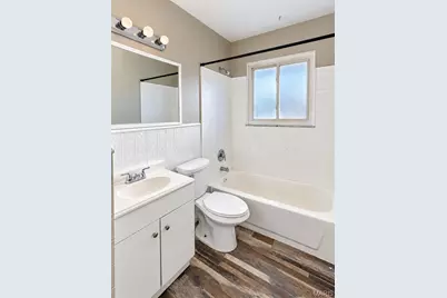 6005 Shillington Lane, Saint Louis, MO 63134 - Photo 9