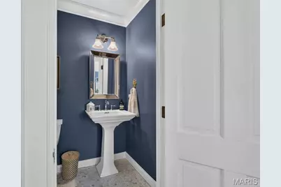235 E Jefferson Avenue, Kirkwood, MO 63122 - Photo 15