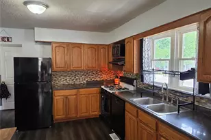 313 Spruce St, Farmington, MO 63640 - Photo 9