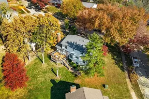 1730 Woodmore Oaks Dr, Ballwin, MO 63021 - Photo 9