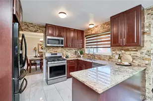 1730 Woodmore Oaks Dr, Ballwin, MO 63021 - Photo 17