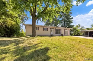 320 Viewpoint Ln, Lake Saint Louis, MO 63367 - Photo 5
