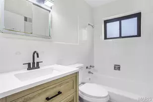 8230 Villaton Dr, Saint Louis, MO 63123 - Photo 21