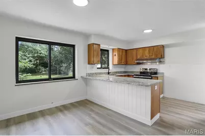 8230 Villaton Drive, Saint Louis, MO 63123 - Photo 11
