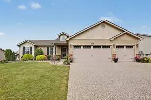 319 Vigilant St, Wentzville, MO 63385 - Photo 1