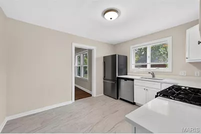 9515 Marlowe Avenue, Saint Louis, MO 63114 - Photo 9