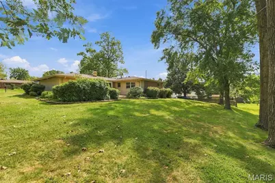 1 Barbary Lane, Saint Louis, MO 63146 - Photo 3