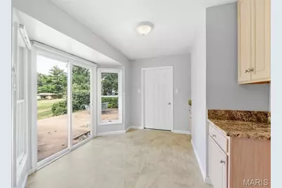 1 Barbary Lane, Saint Louis, MO 63146 - Photo 15