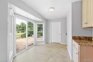 1 Barbary Ln, Saint Louis, MO 63146 - Photo 15