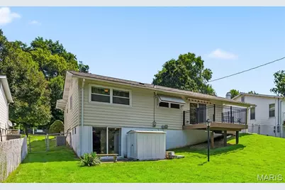 2251 Murray Forest Drive, Maryland Heights, MO 63043 - Photo 43