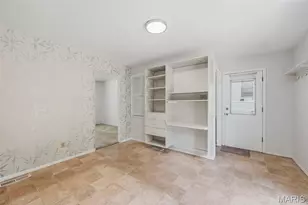 2251 Murray Forest Dr, Maryland Heights, MO 63043 - Photo 17
