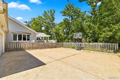 2126 Park Forest Drive, Chesterfield, MO 63017 - Photo 41