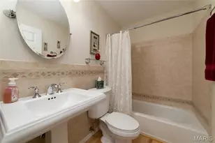 912 Gastorf Pl, Florissant, MO 63031 - Photo 15