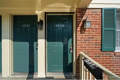 1719 Canary Cove, Brentwood, MO 63144 - Photo 3