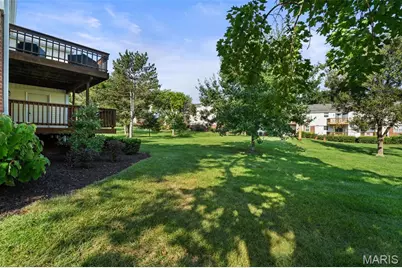 1719 Canary Cove, Brentwood, MO 63144 - Photo 23