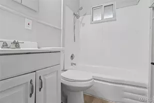 146 Grampian Rd, Saint Louis, MO 63137 - Photo 13