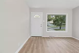 146 Grampian Rd, Saint Louis, MO 63137 - Photo 7