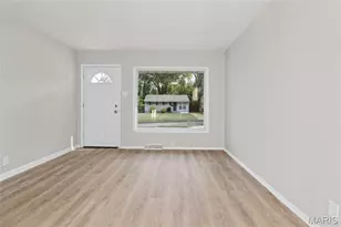 146 Grampian Rd, Saint Louis, MO 63137 - Photo 9
