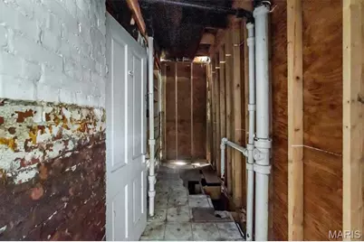 8409 Pennsylvania Avenue, Saint Louis, MO 63111 - Photo 7