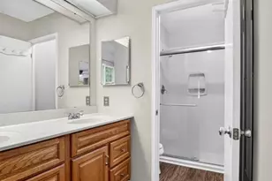 12021 Cedar Lake Ct, Maryland Heights, MO 63043 - Photo 35