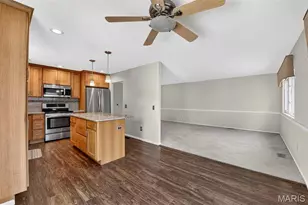 12021 Cedar Lake Ct, Maryland Heights, MO 63043 - Photo 17