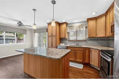 12021 Cedar Lake Court, Maryland Heights, MO 63043 - Photo 21