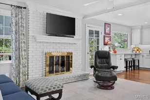 2045 Firethorn Dr, Saint Louis, MO 63131 - Photo 17