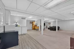 2045 Firethorn Dr, Saint Louis, MO 63131 - Photo 39
