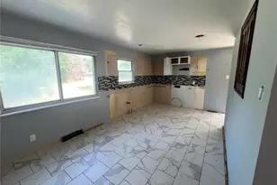 10147 Mayfair Dr, Saint Louis, MO 63136 - Photo 3
