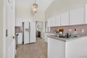 7235 Picasso Dr, Dardenne Prairie, MO 63368 - Photo 21
