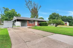 2109 Centurion Dr, Fenton, MO 63026 - Photo 3