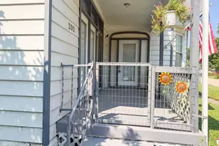 202 E 2nd St, De Soto, MO 63020 - Photo 5