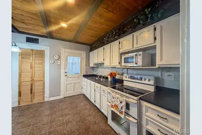 202 E 2nd Street, De Soto, MO 63020 - Photo 17