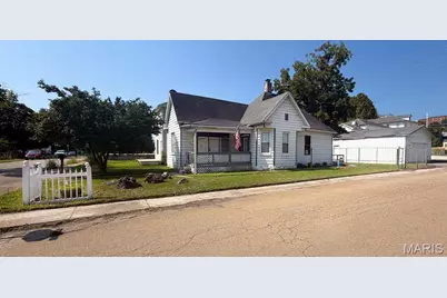 202 E 2nd Street, De Soto, MO 63020 - Photo 3