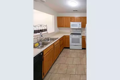 3961 Grand National Drive, Florissant, MO 63034 - Photo 17