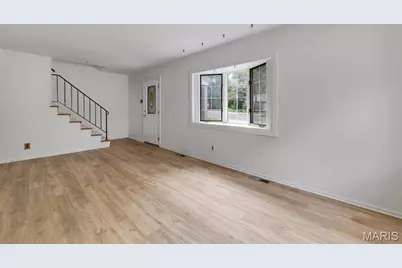 640 S Sappington Road, Kirkwood, MO 63122 - Photo 5