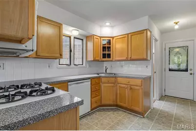 640 S Sappington Road, Kirkwood, MO 63122 - Photo 11