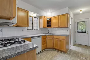 640 S Sappington Rd, Kirkwood, MO 63122 - Photo 11