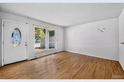 1424 Farmview Avenue, Saint Louis, MO 63138 - Photo 13