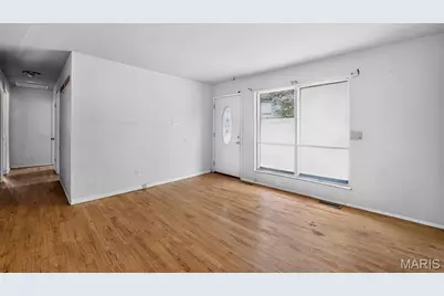 1424 Farmview Avenue, Saint Louis, MO 63138 - Photo 11