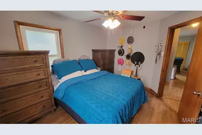 9521 Theodosia Avenue, Saint Louis, MO 63114 - Photo 11