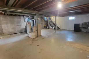 9521 Theodosia Ave, Saint Louis, MO 63114 - Photo 17
