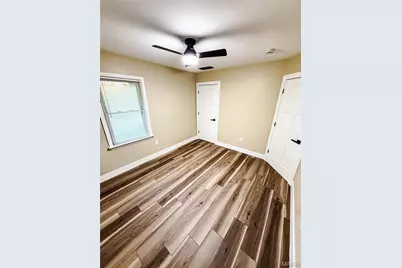 10060 Sheldon Drive, Saint Louis, MO 63137 - Photo 13