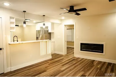 10060 Sheldon Drive, Saint Louis, MO 63137 - Photo 5