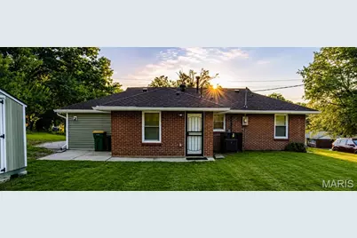 10060 Sheldon Drive, Saint Louis, MO 63137 - Photo 17
