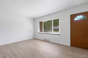 10711 Gail Ct, Saint Louis, MO 63123 - Photo 11